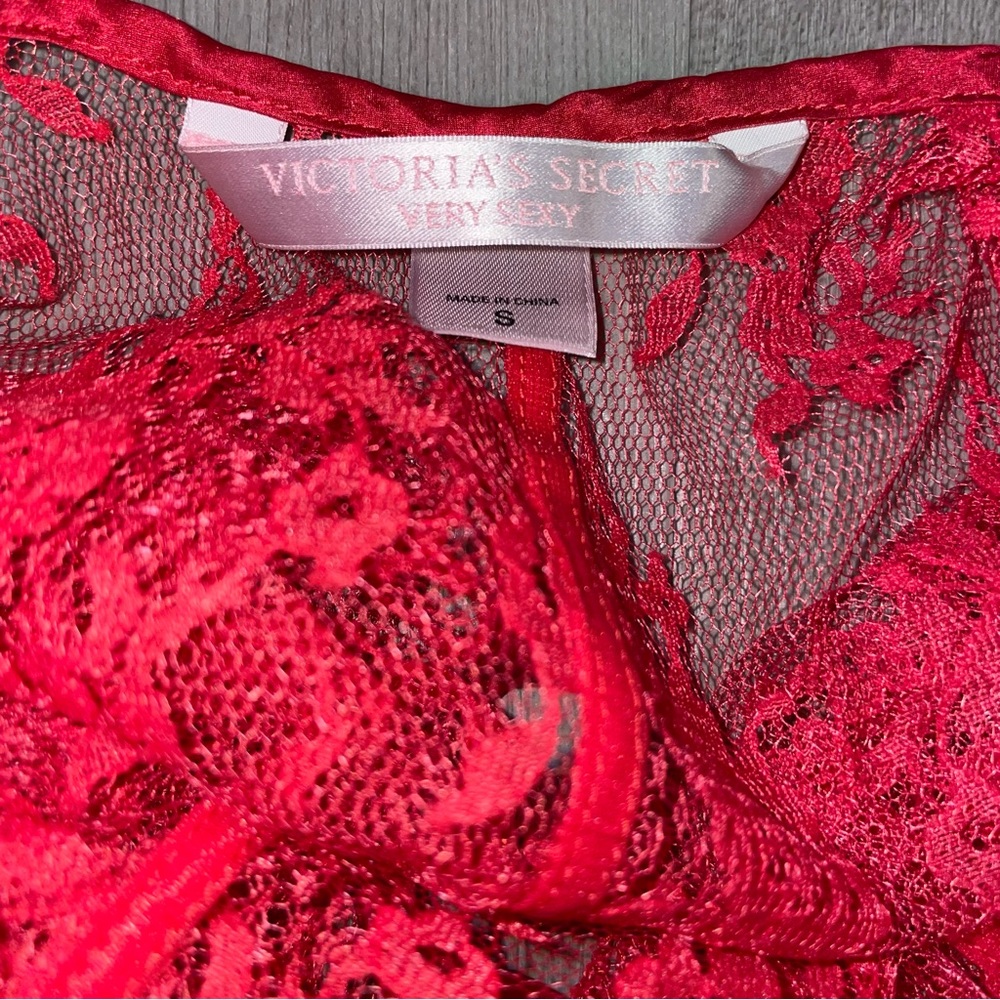 Victoria’s Secret Red Lace Lingerie S - Picture 6 of 7